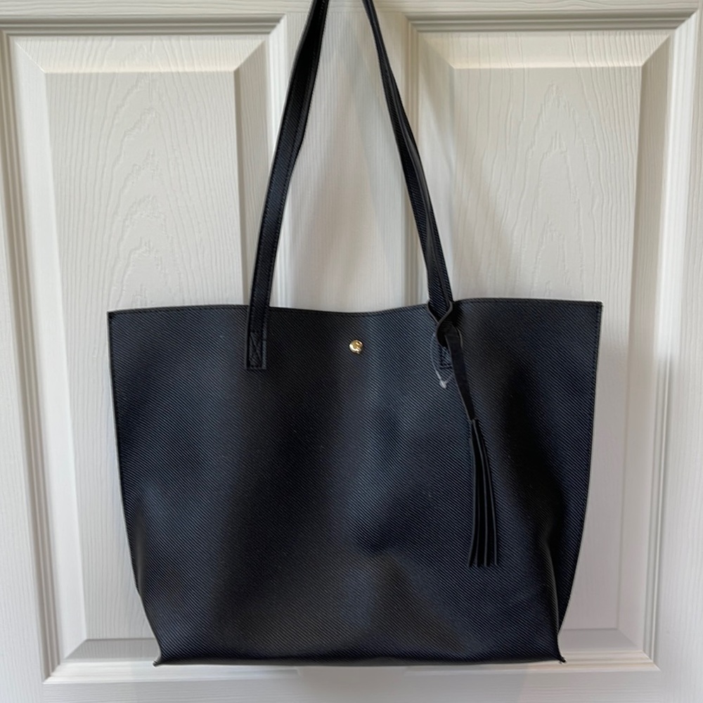 Black Lightweight Tote Bag